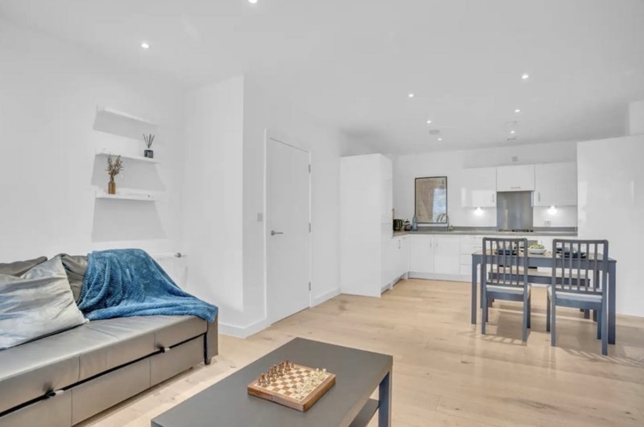 2 Bed Flat, Havil St, SE5 photo 3