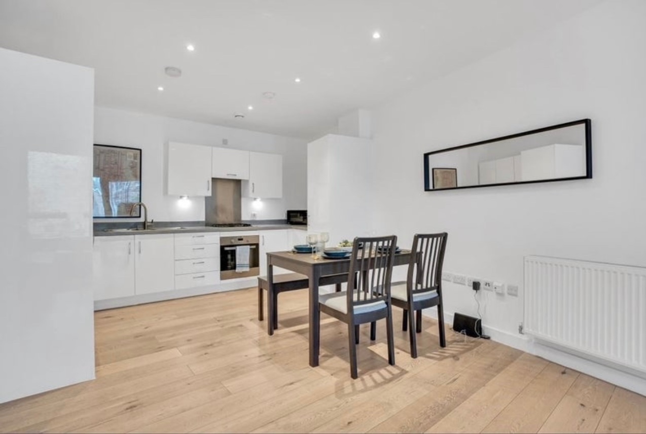 2 Bed Flat, Havil St, SE5 photo 2