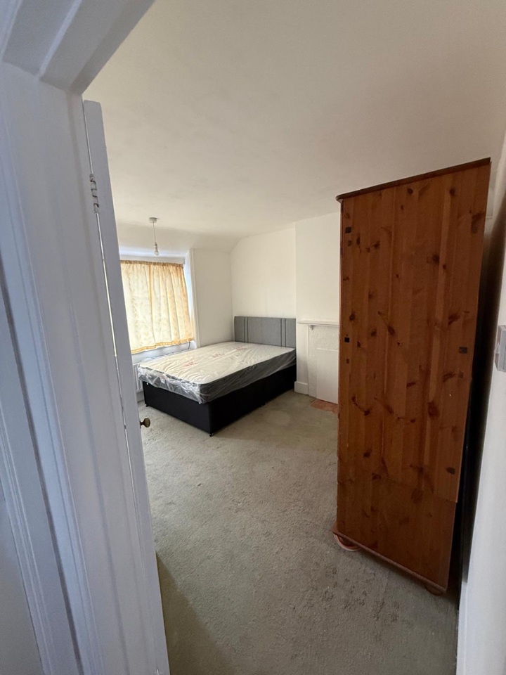 Additional image 30 of Room in a Shared House, Knighton Road, SO19, N1 7GU