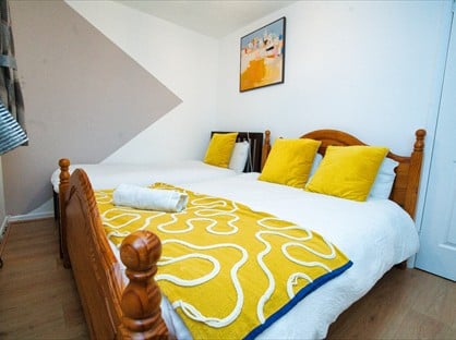 4 Bed Semi-Detached House, Bradwell Common Boulevard, MK13