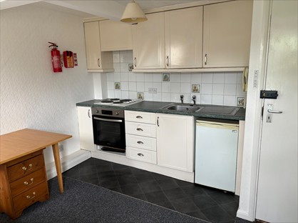 Studio Flat, Moira St, LE11