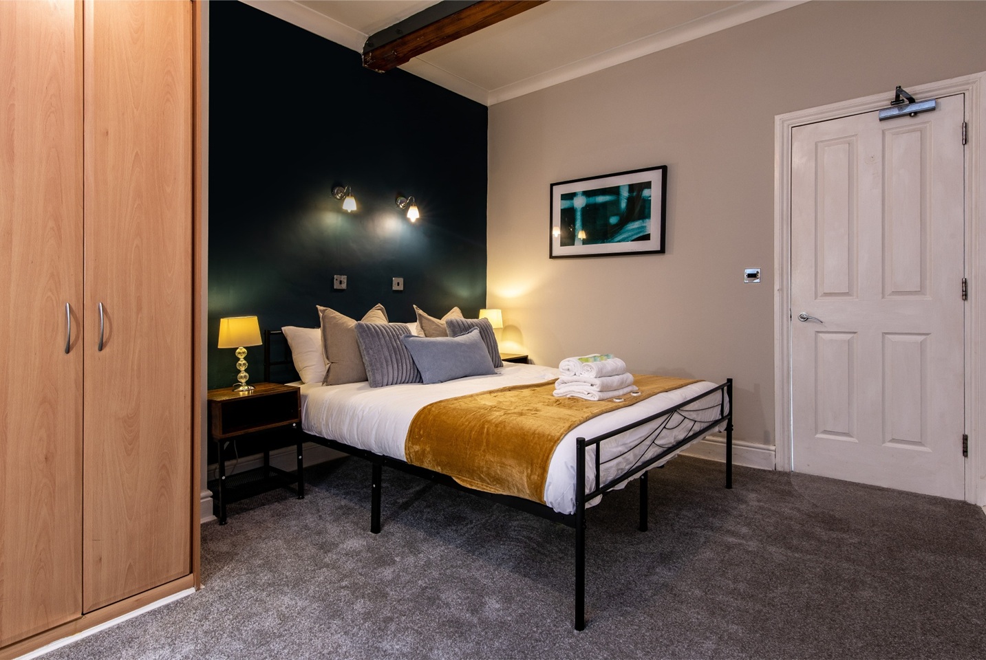1 Bed Flat, Weekday Cross Building, NG1 photo 2