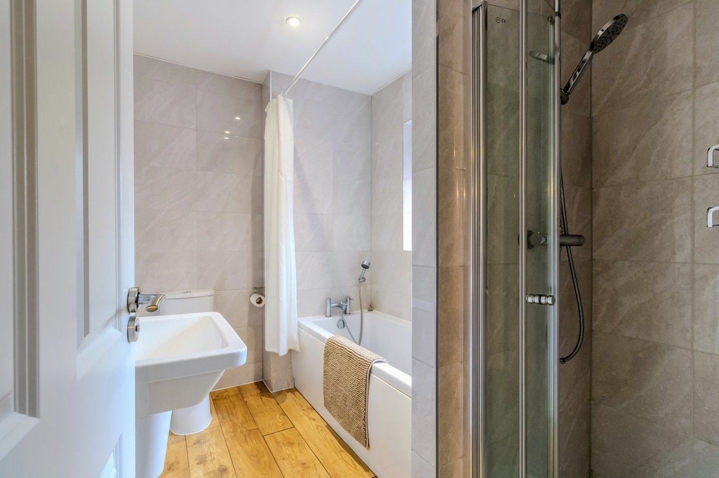 Additional image 12 of 3 Bed Semi-Detached House, Westbourne Terrace, RG30, N1 7GU