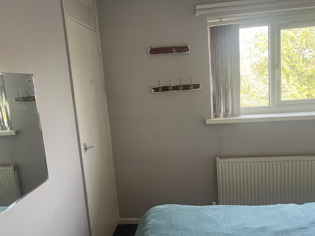 Additional image 2 of 3 Bed Semi-Detached House, Hatherleigh Road, LE5, N1 7GU