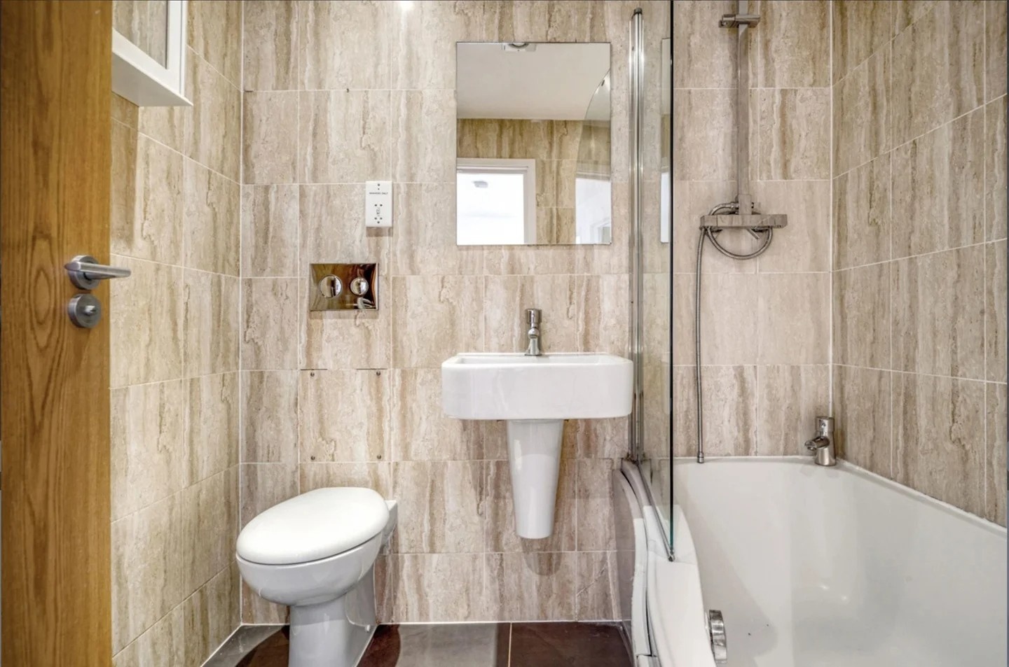 1 Bed Flat, Westminster Bridge Road, SE1 photo 5