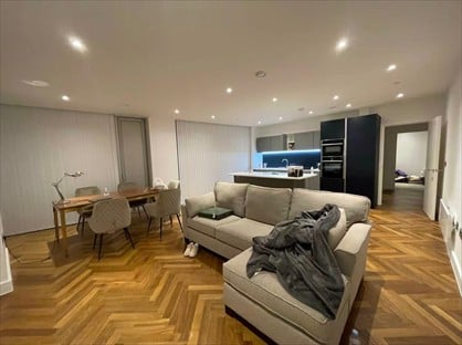 2 Bed Flat, Owen St, M15
