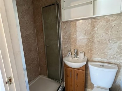 Studio Flat, Long Drive, UB6