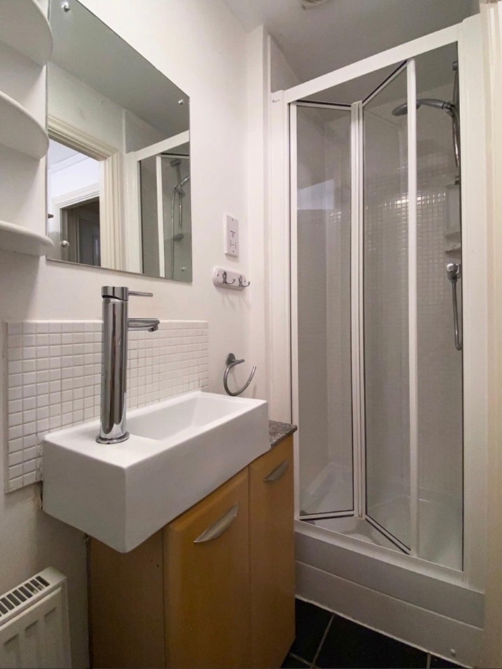 Additional image 4 of Studio Flat, Rosehip Road, CB4, N1 7GU