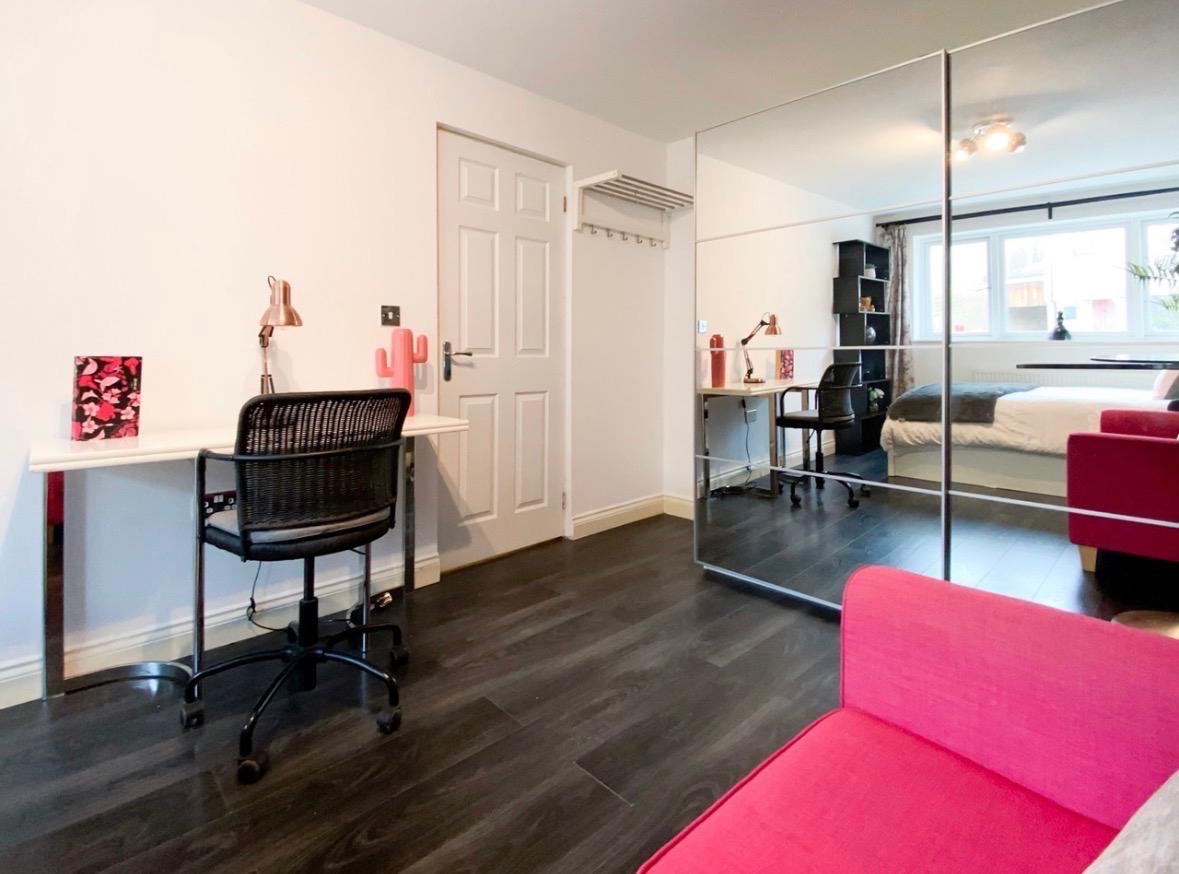 Additional image 12 of Studio Flat, Rosehip Road, CB4, N1 7GU