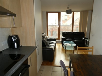Room in a Shared Flat, Dyche St, M4