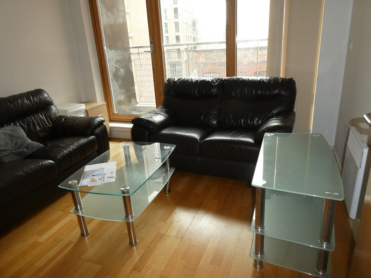 Room in a Shared Flat, Dyche St, M4 photo 3