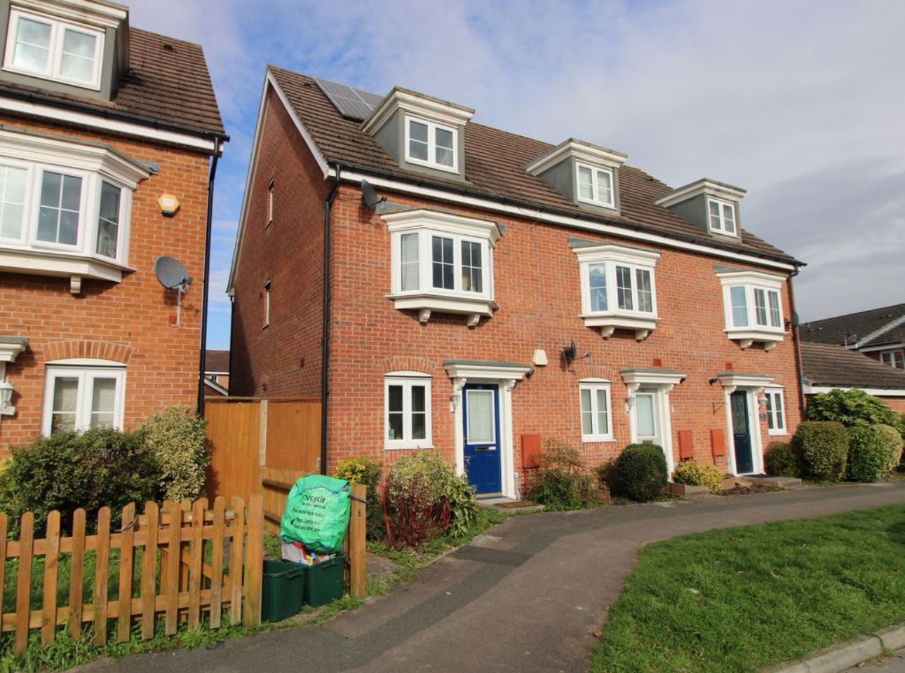 Thatcham - 3 Bed End Terrace, Urquhart Road, RG19 - To Rent Now for £ ...