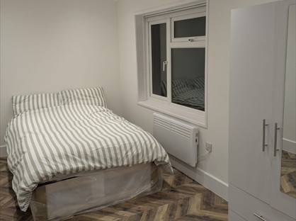 Studio Flat, Elstree, WD6