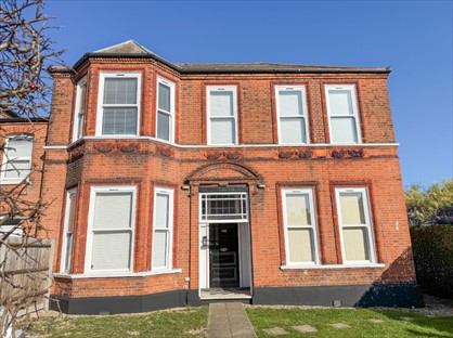 1 Bed Flat, Brownhill Road, SE6