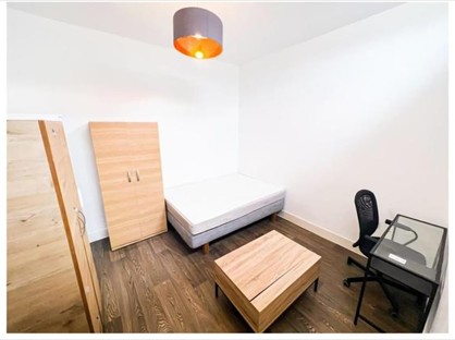 Room in a Shared House, Green Lane, IG3
