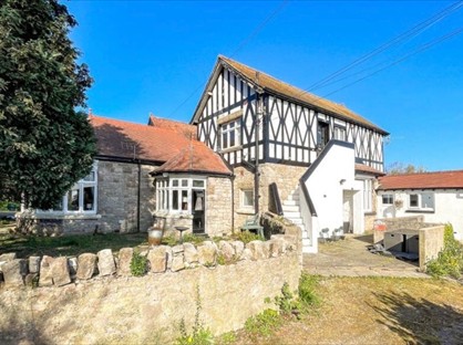 2 Bed Flat, Old Colwyn, LL29