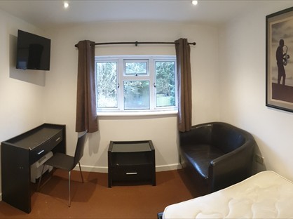 Studio Flat, Dunmore, GU2