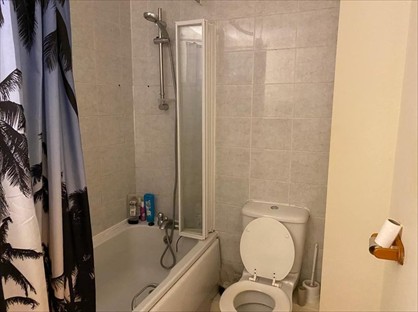 Room in a Shared House, Lauderdale Crescent, M13