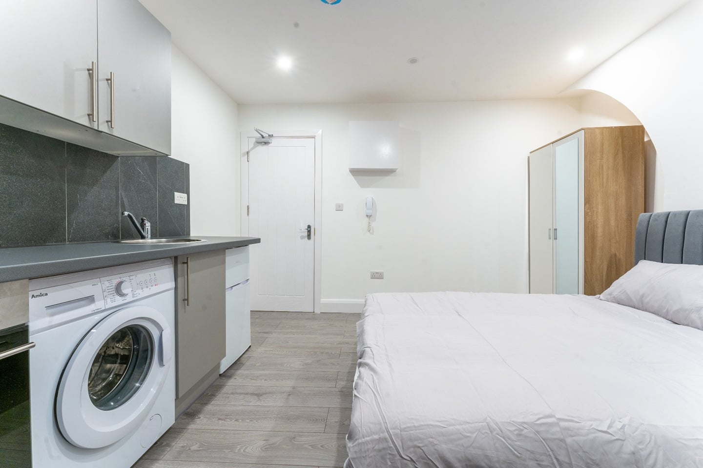 Studio Flat, Browning St, SE17 photo 4