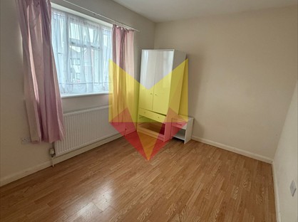 2 Bed End Terrace, Naseby Road, RM10