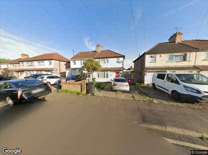3 Bed Semi-Detached House, Hampshire Avenue, SL1