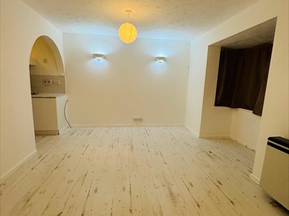 Studio Flat, Ash Walk, HA0