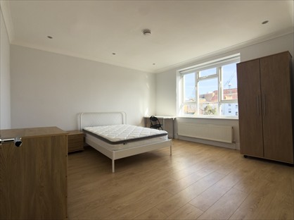 1 Bed Flat, Camden Road, NW1