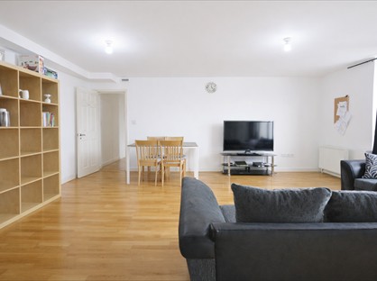 2 Bed Flat, Tyler St, SE10