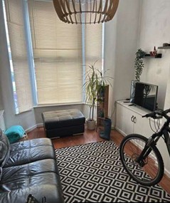 1 Bed Flat, Wavertree, L15
