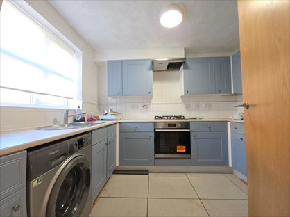 3 Bed Terraced House, Basevi Way, SE8