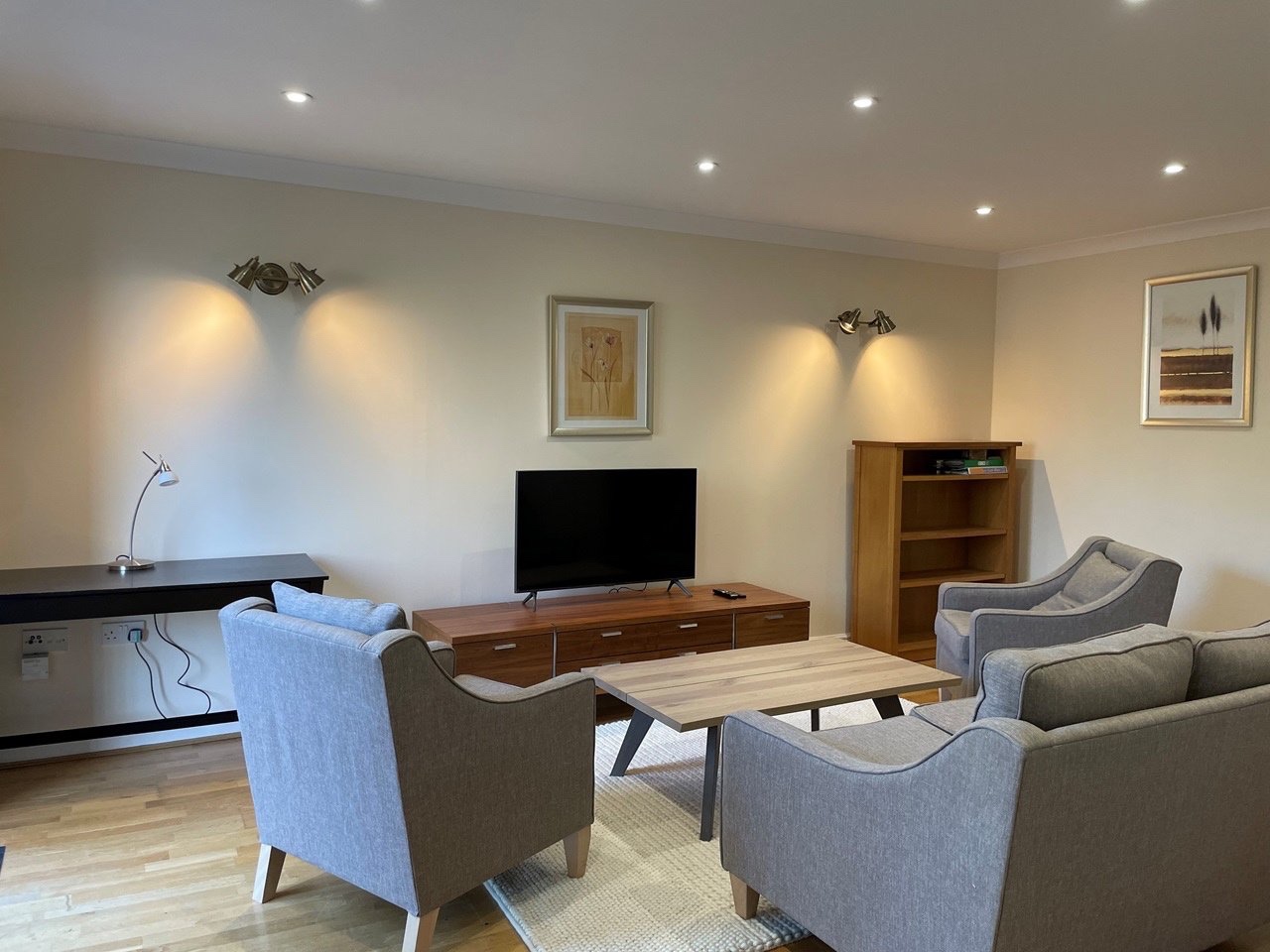 Additional image 2 of 2 Bed Flat, Summerheights, OX2, N1 7GU