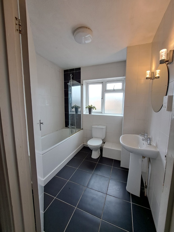 Additional image 11 of 2 Bed Flat, Palmeira House, BN3, N1 7GU