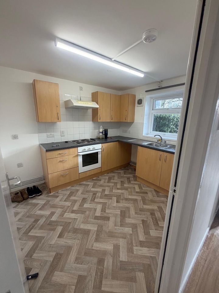 1 Bed Flat, Corn Bar, OX28, N1 7GU
