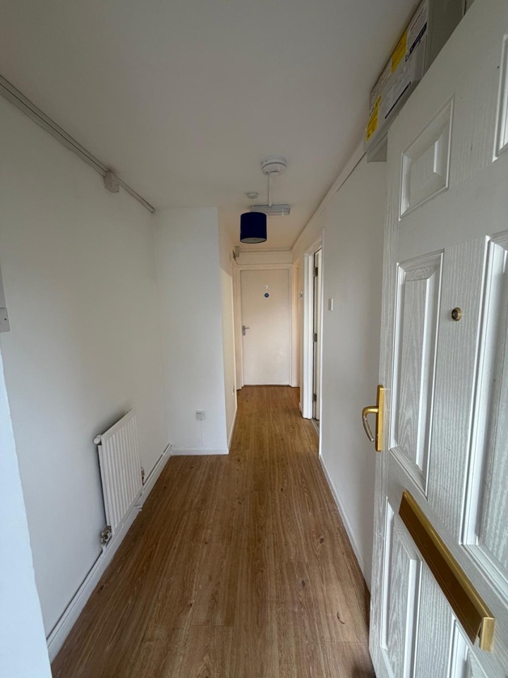 Additional image 3 of 1 Bed Flat, Corn Bar, OX28, N1 7GU