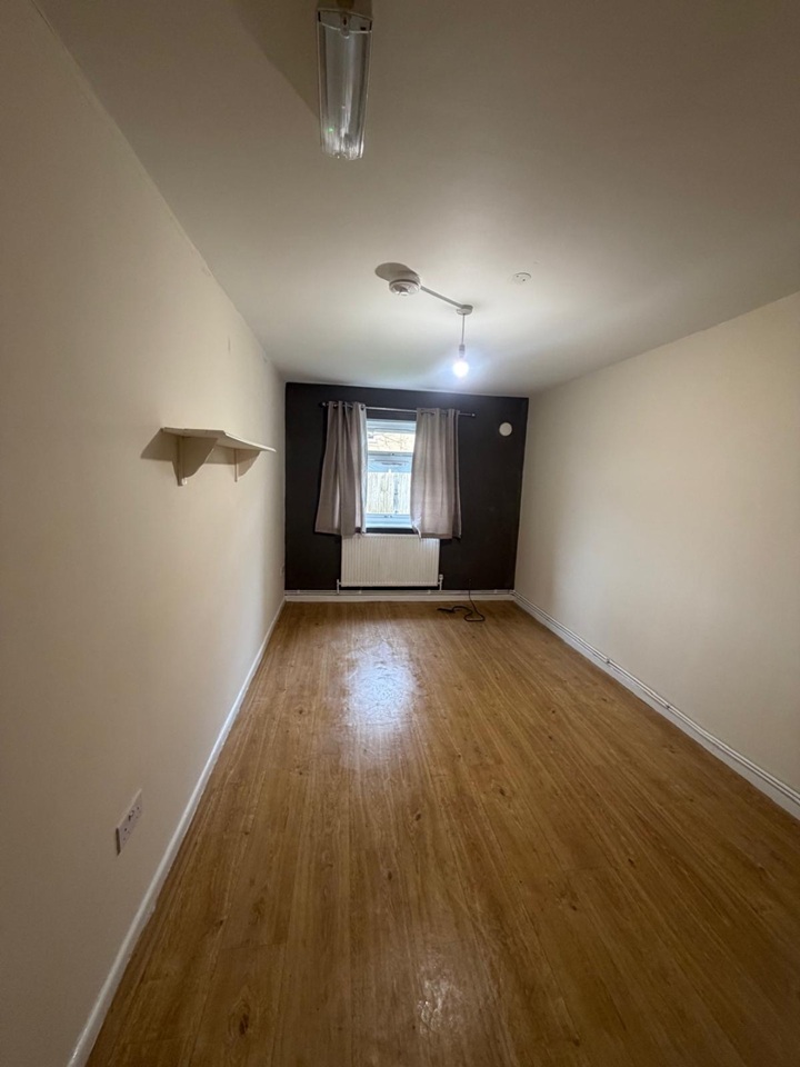 Additional image 6 of 1 Bed Flat, Corn Bar, OX28, N1 7GU