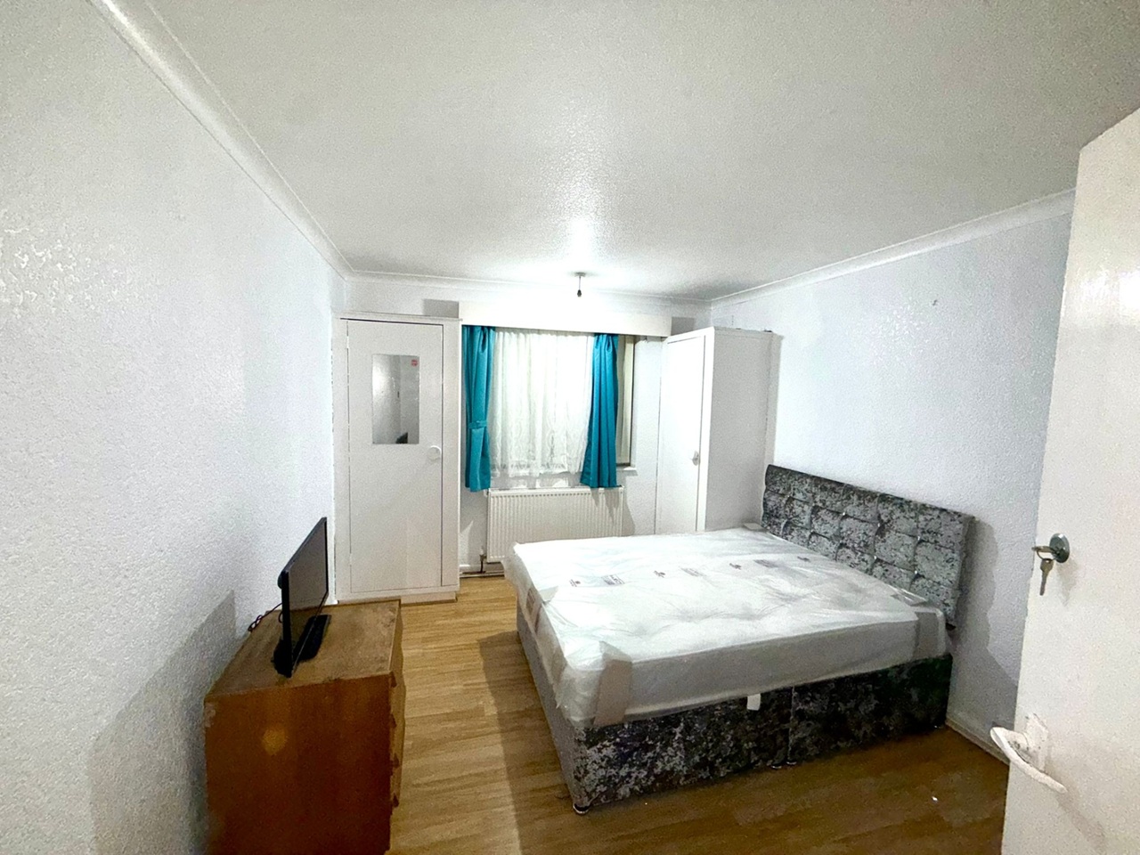 Additional image 2 of Room in a Shared House, Elm Park, BS34, N1 7GU