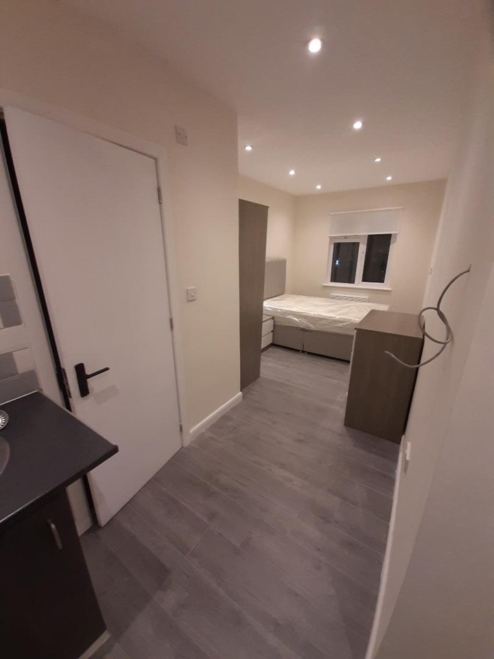 Additional image 2 of Studio Flat, Rose Hill, OX4, N1 7GU