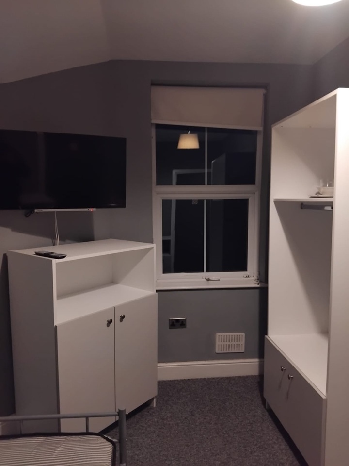 Additional image 9 of 5 Bed Semi-Detached House, Nightingale Road, DE24, N1 7GU