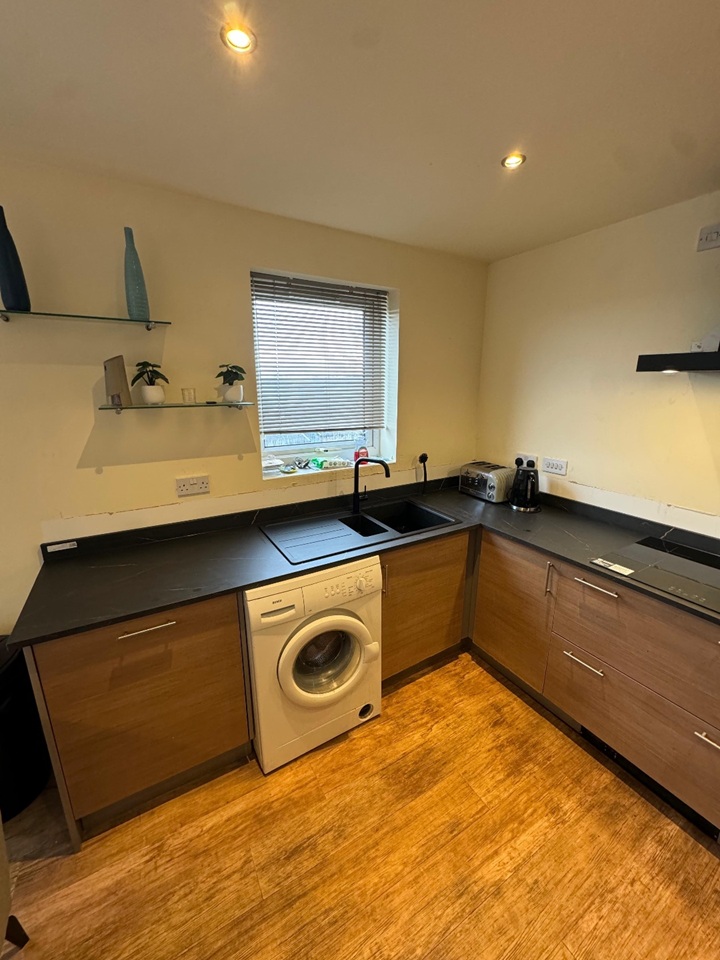 Additional image 5 of 2 Bed Flat, Arncliffe Road, LS16, N1 7GU