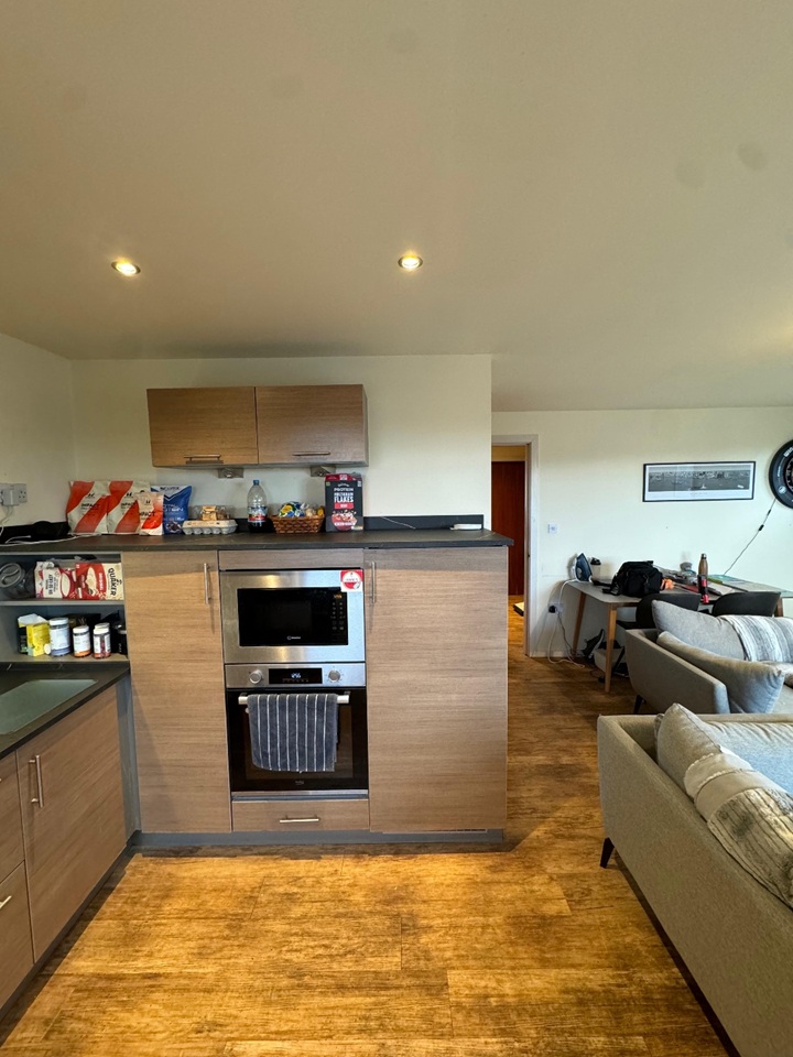 Additional image 7 of 2 Bed Flat, Arncliffe Road, LS16, N1 7GU