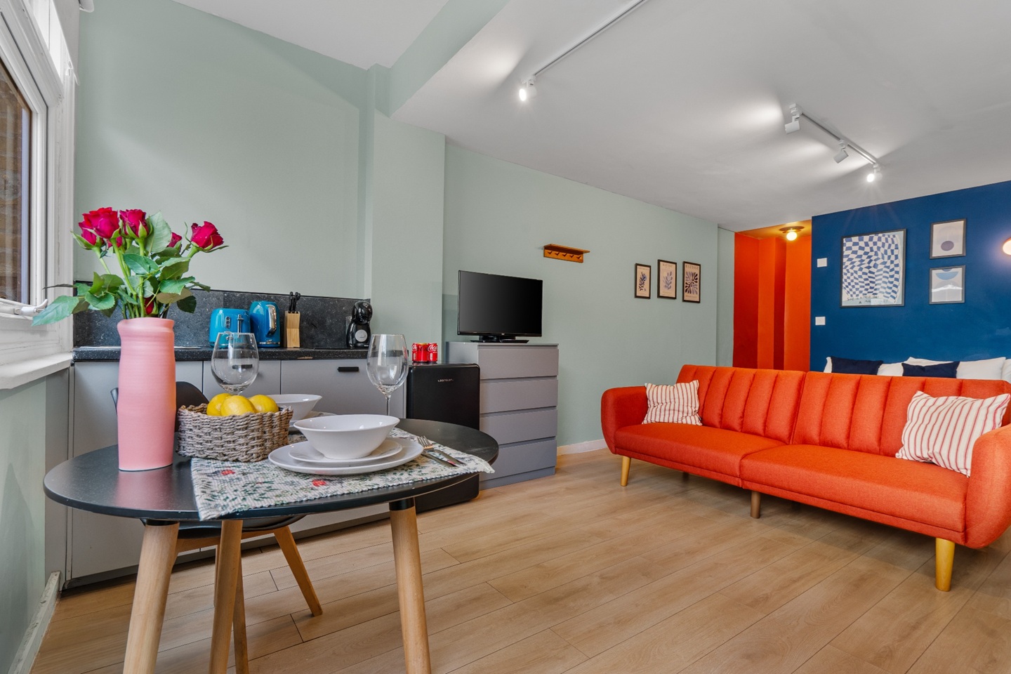 1 Bed Flat, Lancefield St, W10