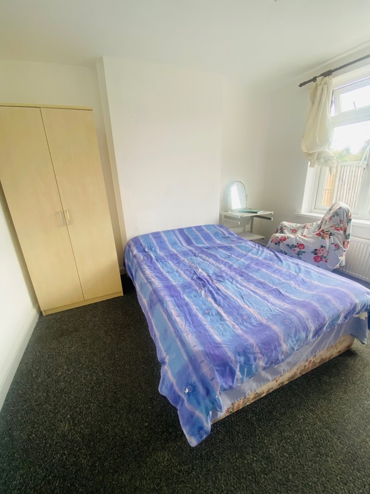 Additional image 2 of Room in a Shared House, Fir Tree Avenue, CV4, N1 7GU
