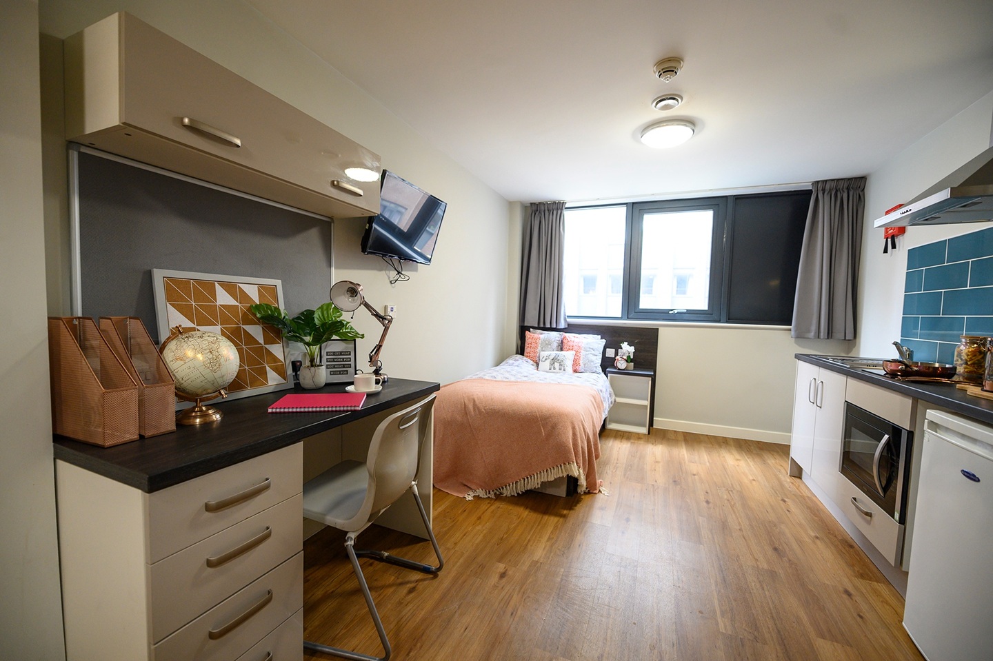 Additional image 5 of Studio Flat, Queen St, S1, N1 7GU