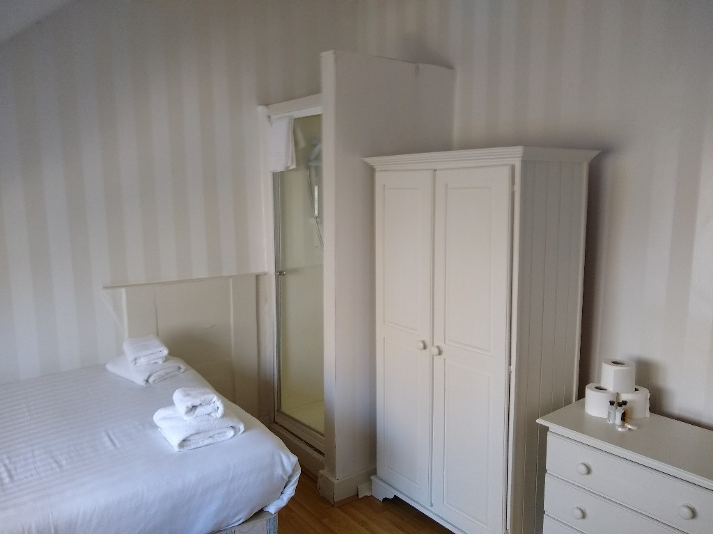 Additional image 5 of Room in a Shared House, Holland Road, W14, N1 7GU