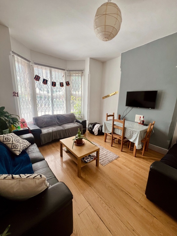 Additional image 3 of Room in a Shared House, Noel St, NG7, N1 7GU