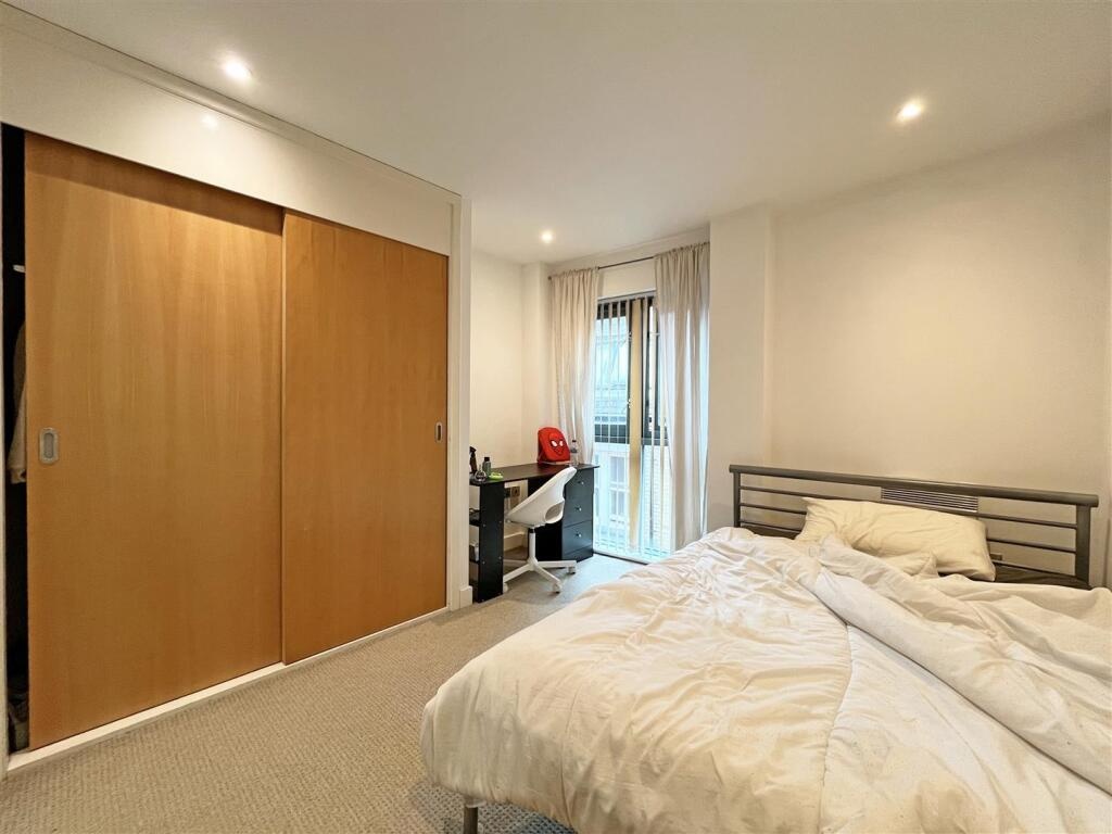 Additional image 6 of 2 Bed Flat, The Habitat, NG1, N1 7GU