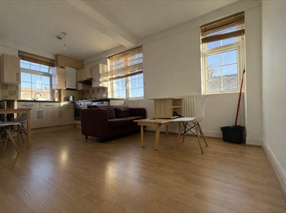 2 Bed Flat, Stoke Newington Road, N16