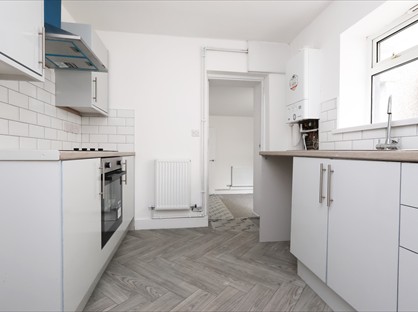 3 Bed Terraced House, Dumfries St, CF42