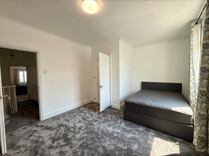 Room in a Shared House, Frederick Place, SE18