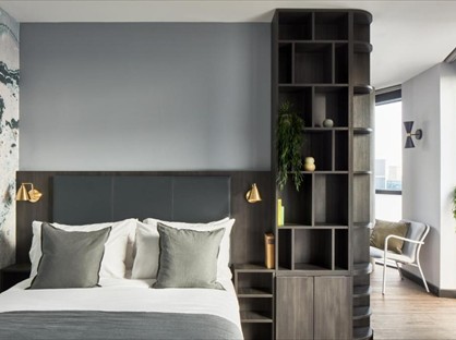 Studio Flat, Crossharbour Plaza, E14
